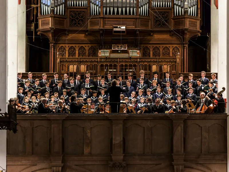 Chor und Orchester