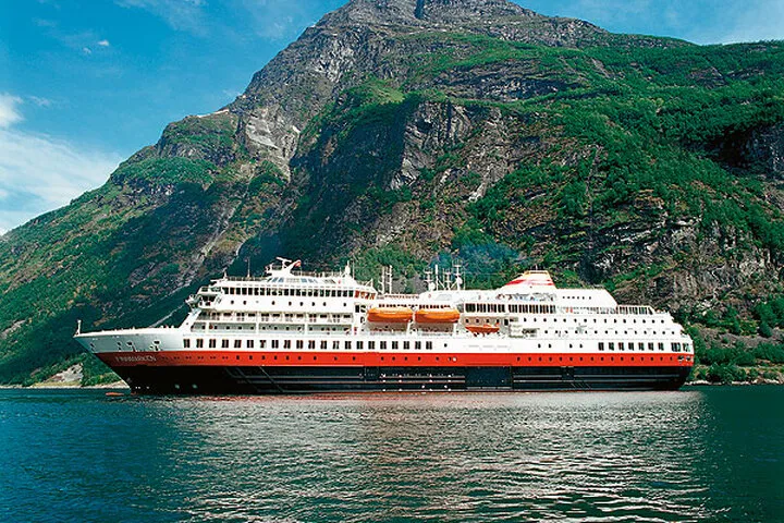 Hurtigruten Nordkaplinie